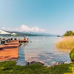 Schloss Seefels מלון