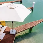 מלון Schloss Seefels Tiebitsch