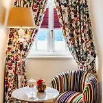 מלון Schloss Seefels 5*