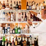 מלון Schloss Seefels 5*