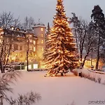 Schloss Seefels מלון 5*