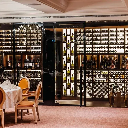 Schloss Seefels Otel Tiebitsch